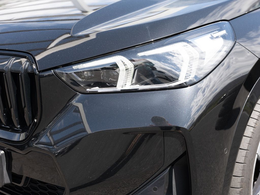 BMW X1 xDrive23i M-Sport - Samsaru's Car Outlet