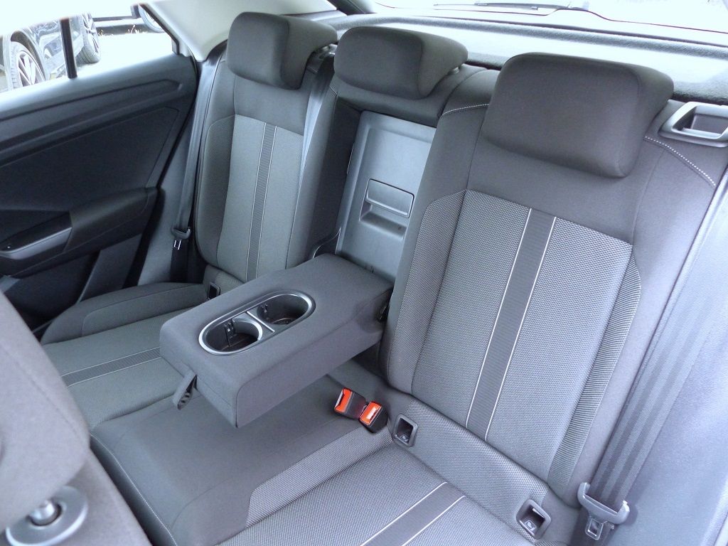 Volkswagen T-Roc 1.0 TSI Life - Samsaru's Car Outlet