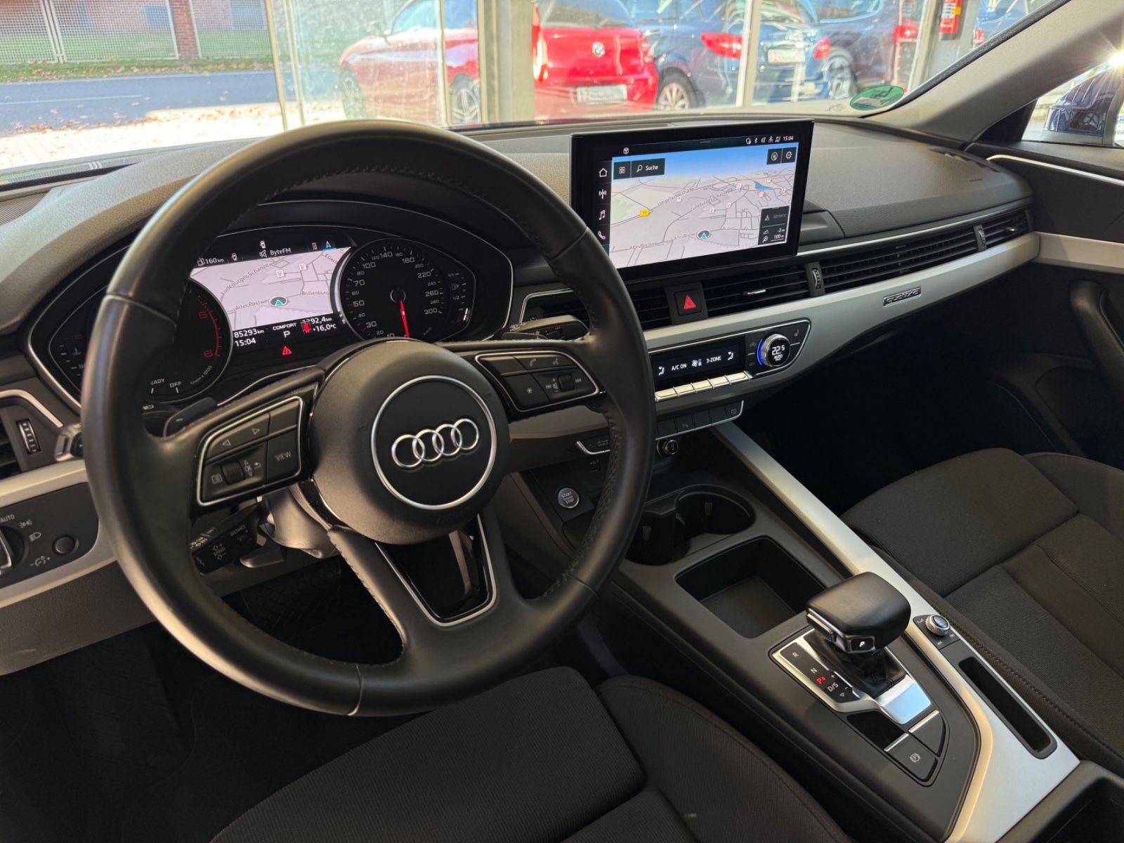 Audi A4 Lim. 40 TDI quattro advanced /1Hd./Matrix/ACC