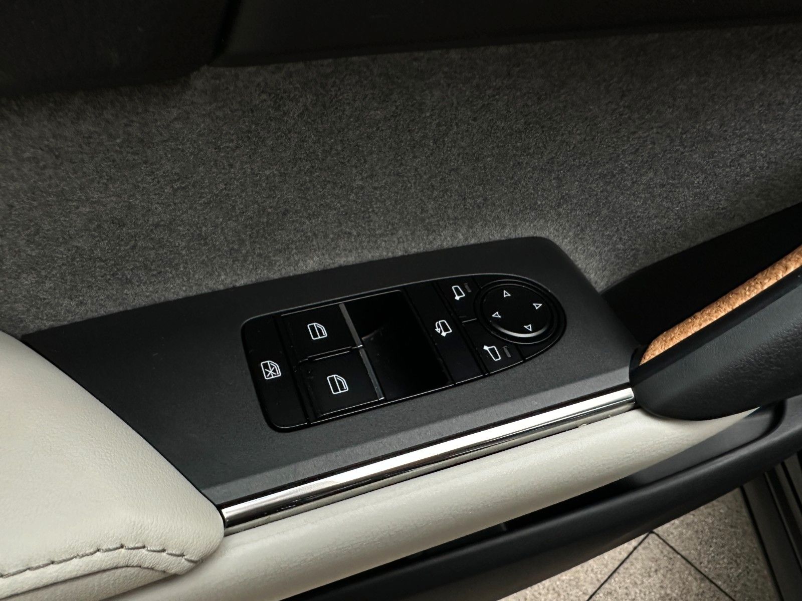 Mazda MX-30 EV Premium-P/MC-P/360°/BOSE/GSD/Garantie