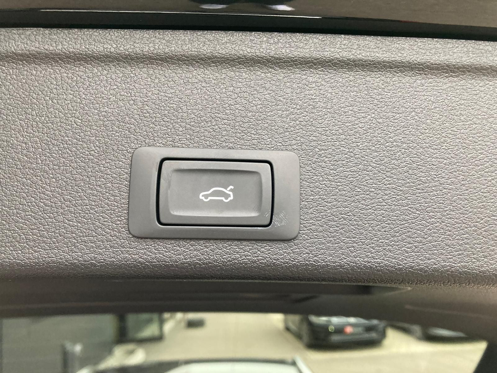 Audi A4 Avant 40 TDI quattro S line - Samsaru's Car Outlet