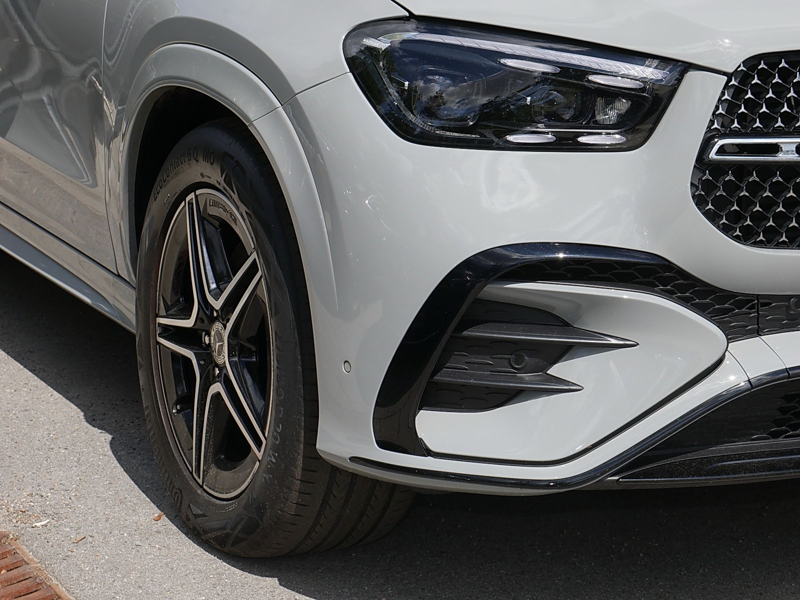 Mercedes-Benz GLE 300 d 4M+AMG+MultiBeam LED+Night+AHK+PANO+++