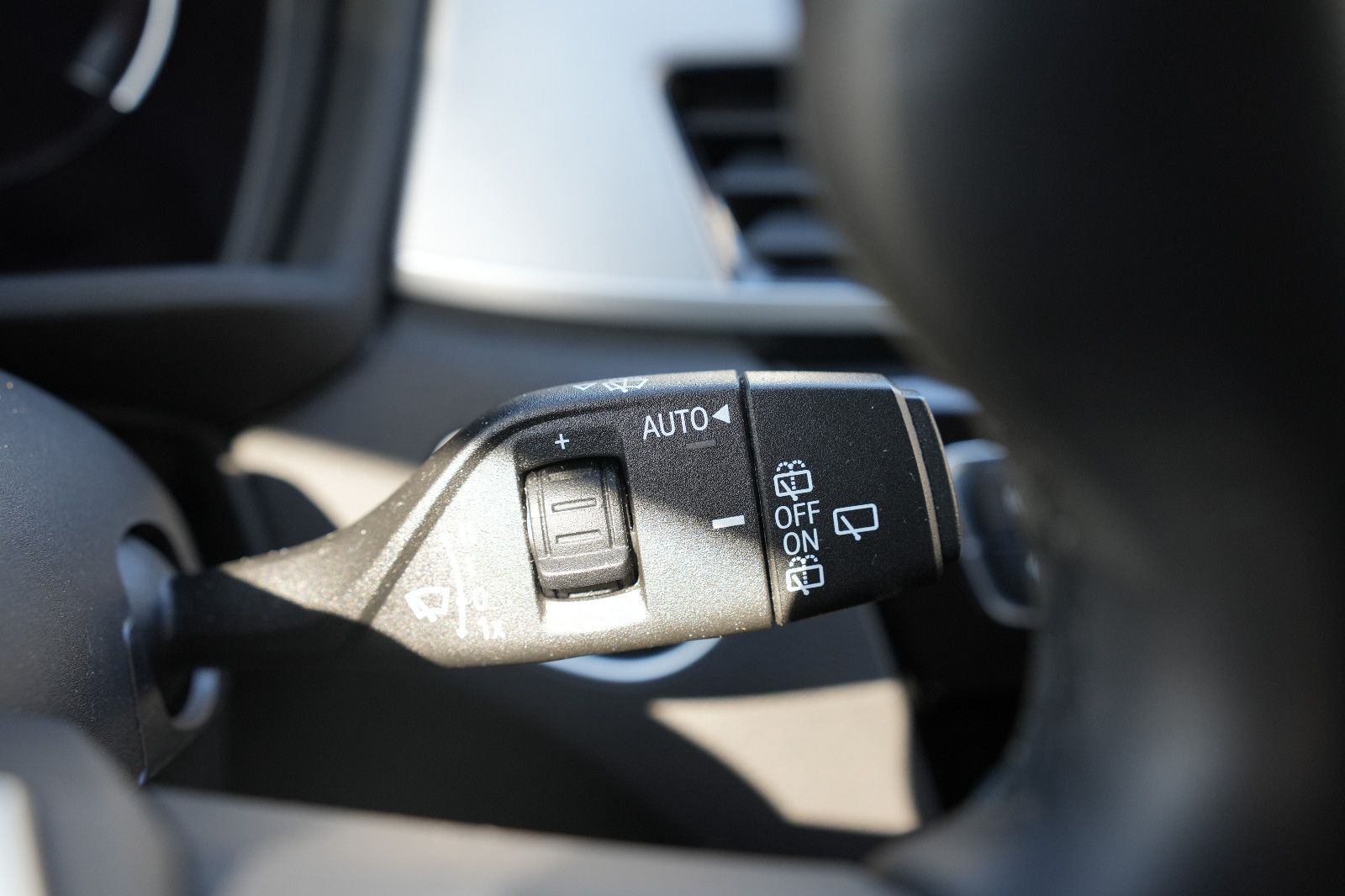 BMW X1 25e xDrive Advantage - Samsaru's Car Outlet