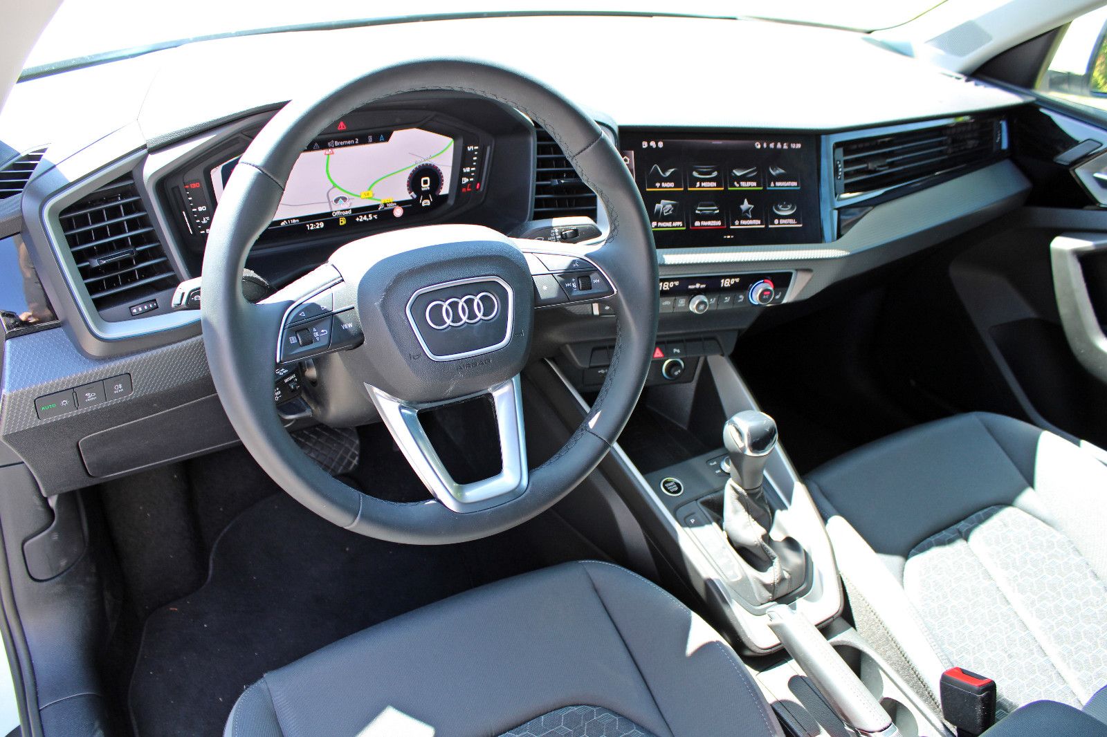 Audi A1 Sportback 25TFSI S-line Black - Samsaru's Car Outlet