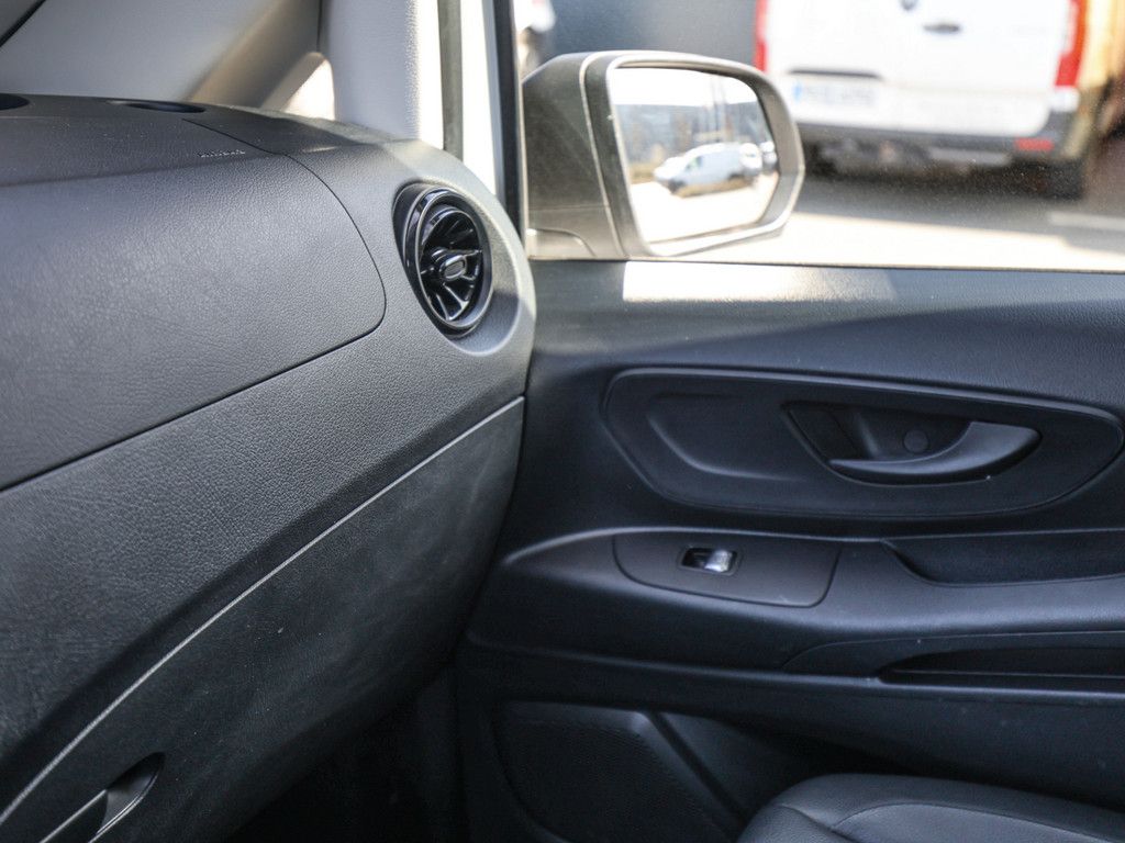 Mercedes-Benz Vito eVito 111 KA Lang - Samsaru's Car Outlet
