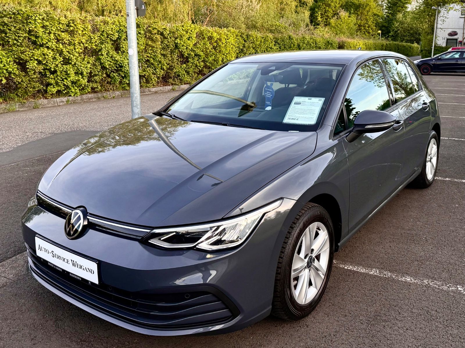 Volkswagen Golf VIII Life Edition - Samsaru's Car Outlet