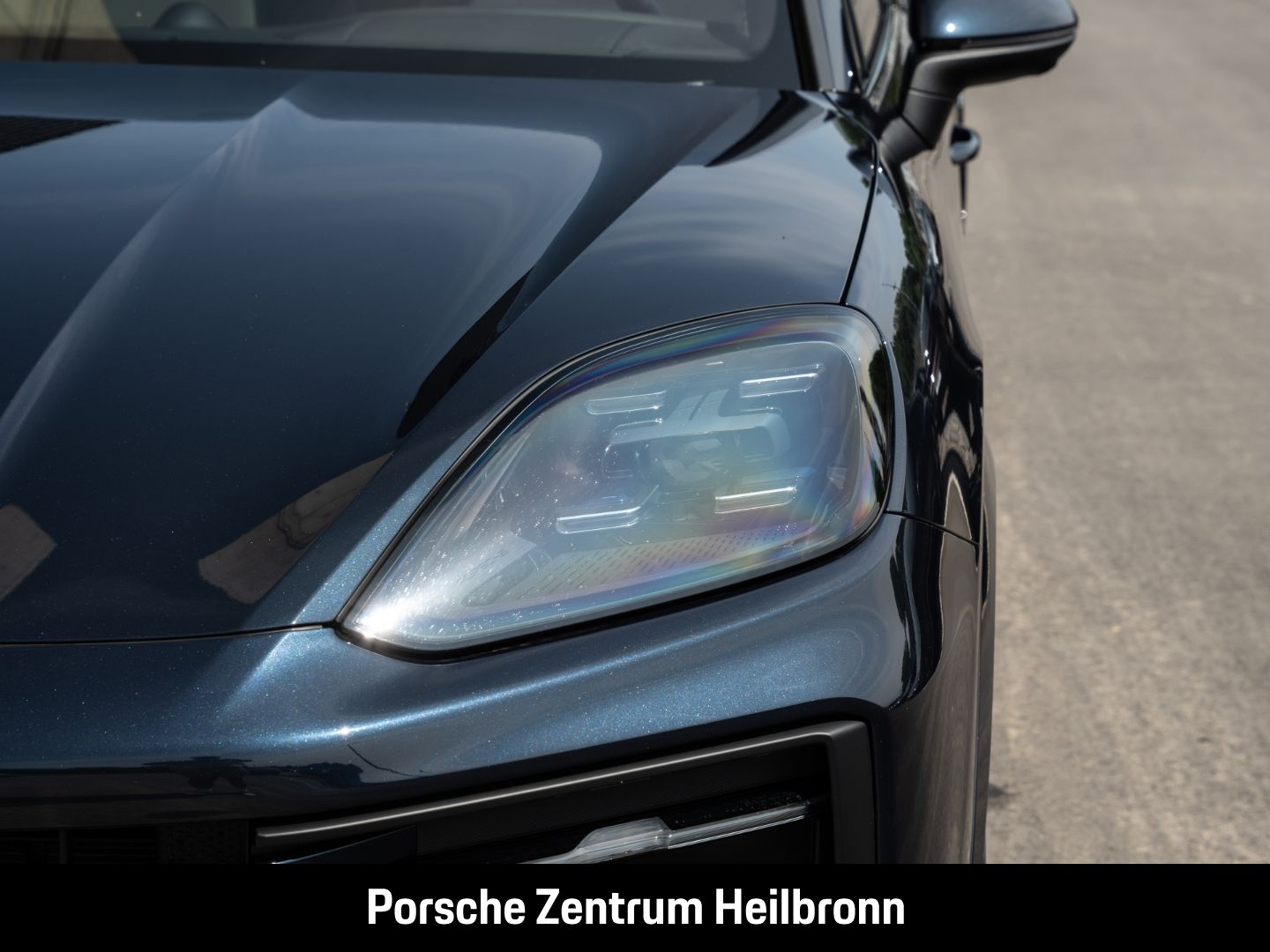 Porsche Cayenne E-Hybrid Coupe Panorama Surround-View
