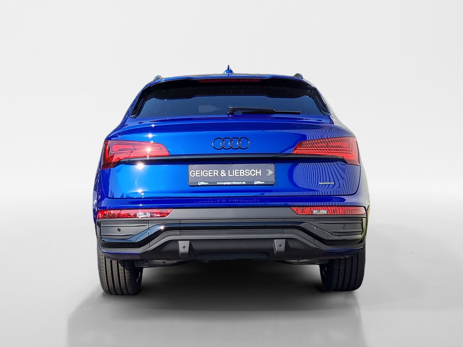 Audi Q5 Sportback 40 TDI quattro S-LINE - Samsaru's Car Outlet
