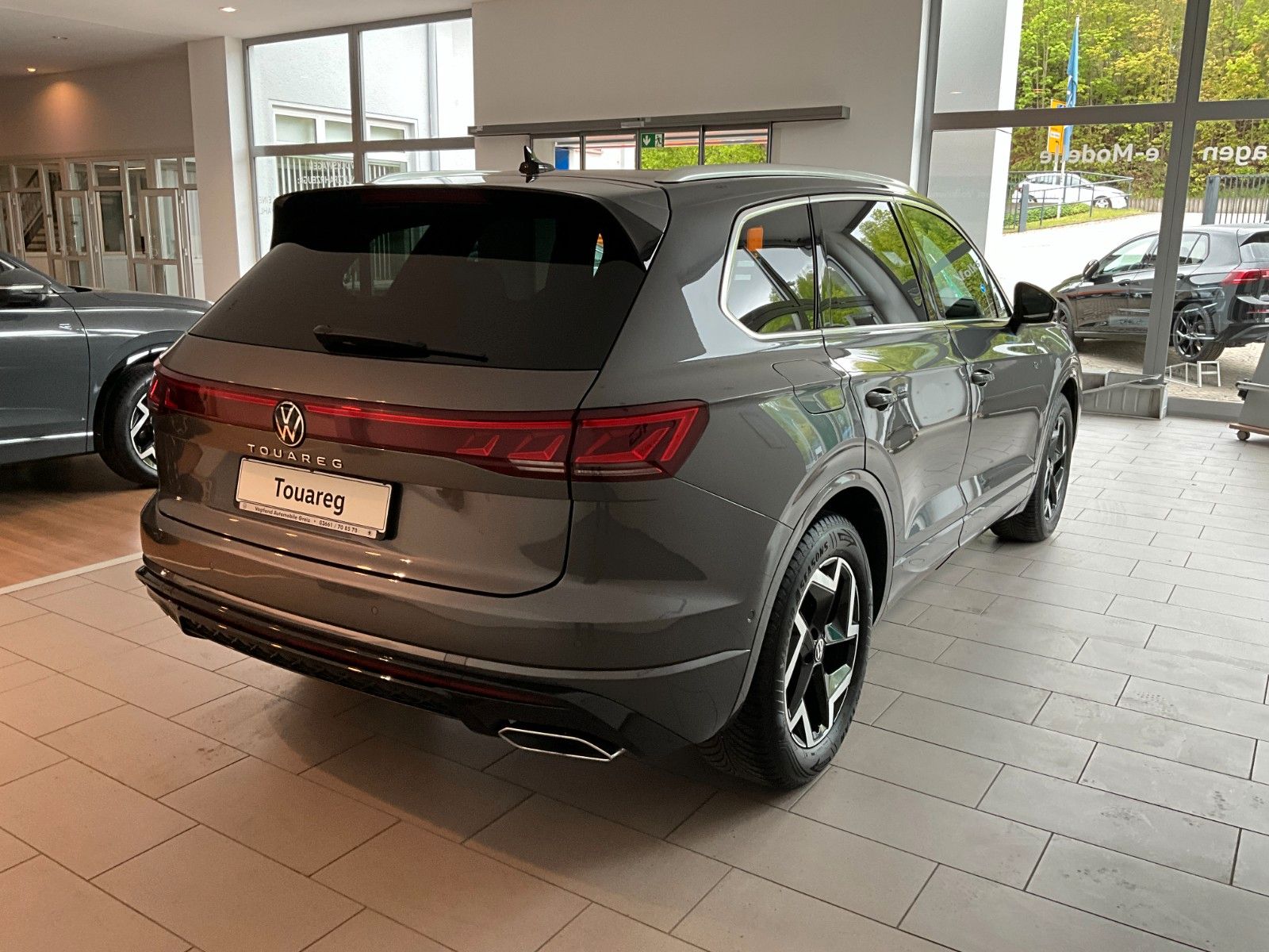 Volkswagen Touareg R-Line , AHZV, Luftfahr, UVP 97.615€br.