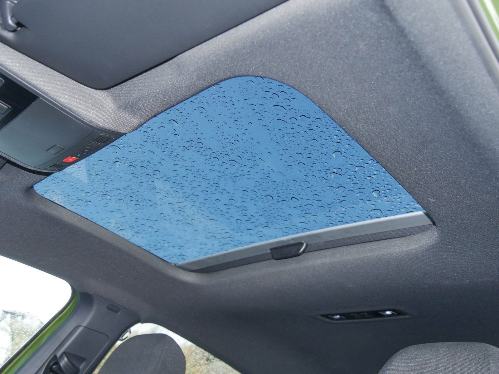 Volkswagen Taigo 1.5 TSI R-Line Black - Samsaru's Car Outlet