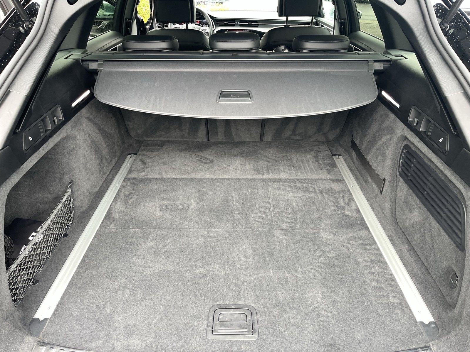Audi RS 6 Avant 280 V/max B&O Standh HUD
