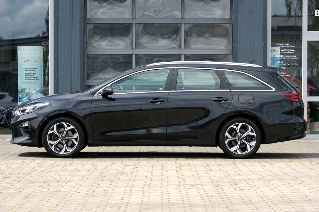 Kia Ceed SW 1.6 CRDi DCT Spirit - Samsaru's Car Outlet
