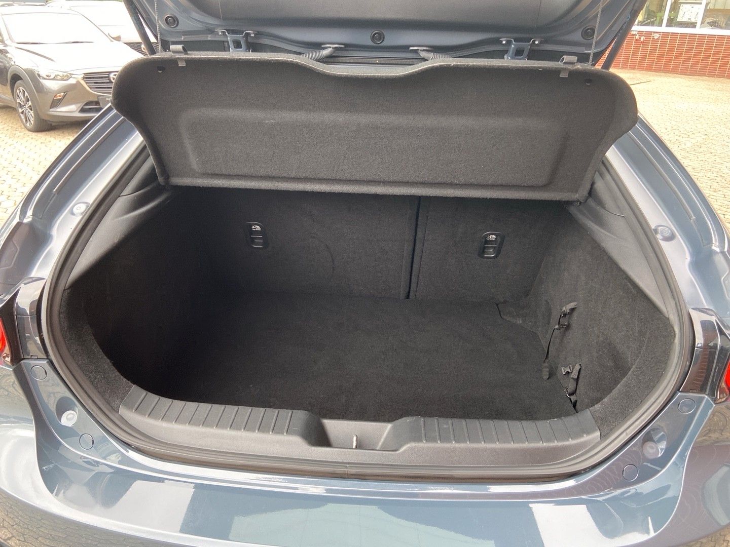 Mazda 3 SKYACTIV-G AT Selection Des-P