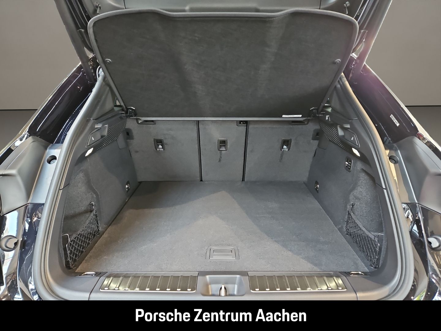 Porsche Macan 4 BOSE Surround View LED-Matrix