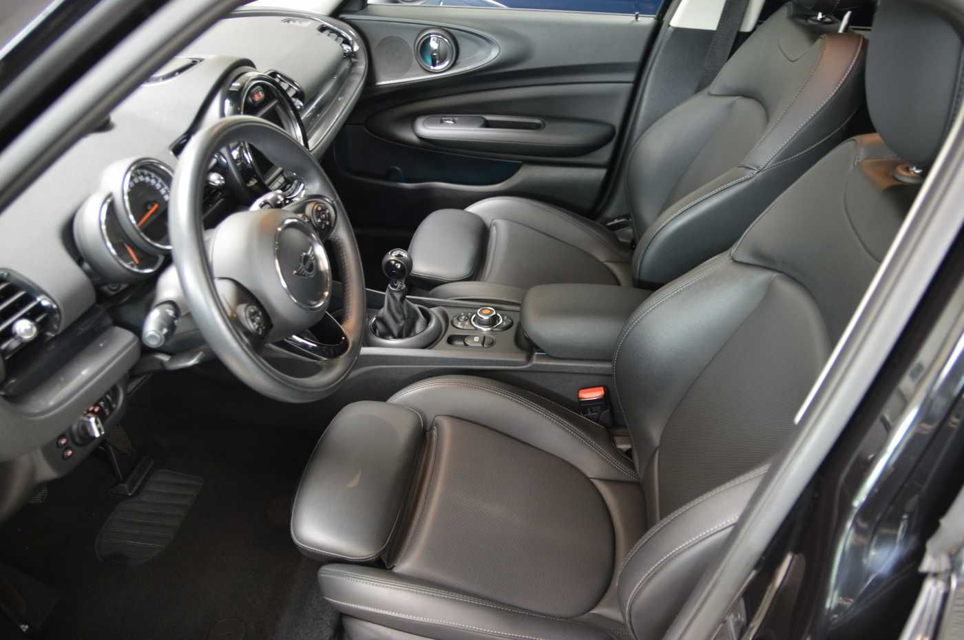 MINI CLUBMAN ONE - Samsaru's Car Outlet