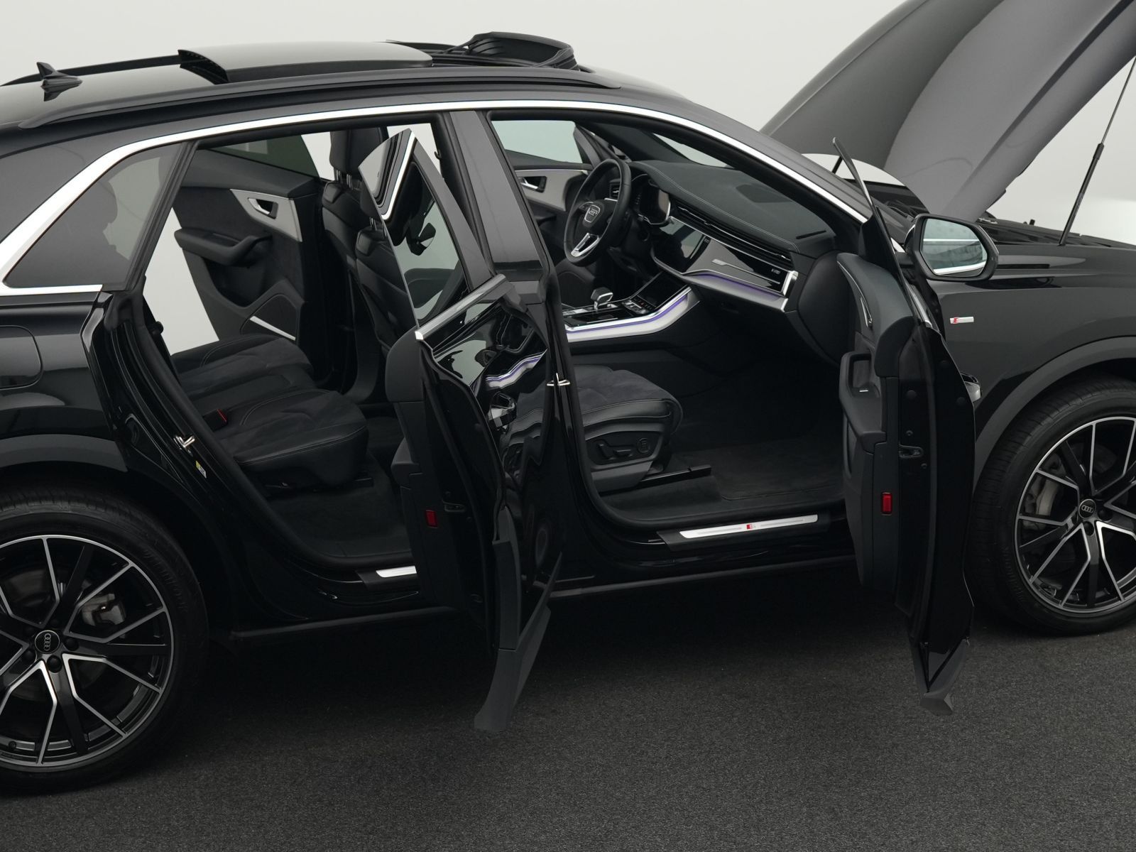 Audi Q8 55 TFSI quattro tiptronic 2x S line