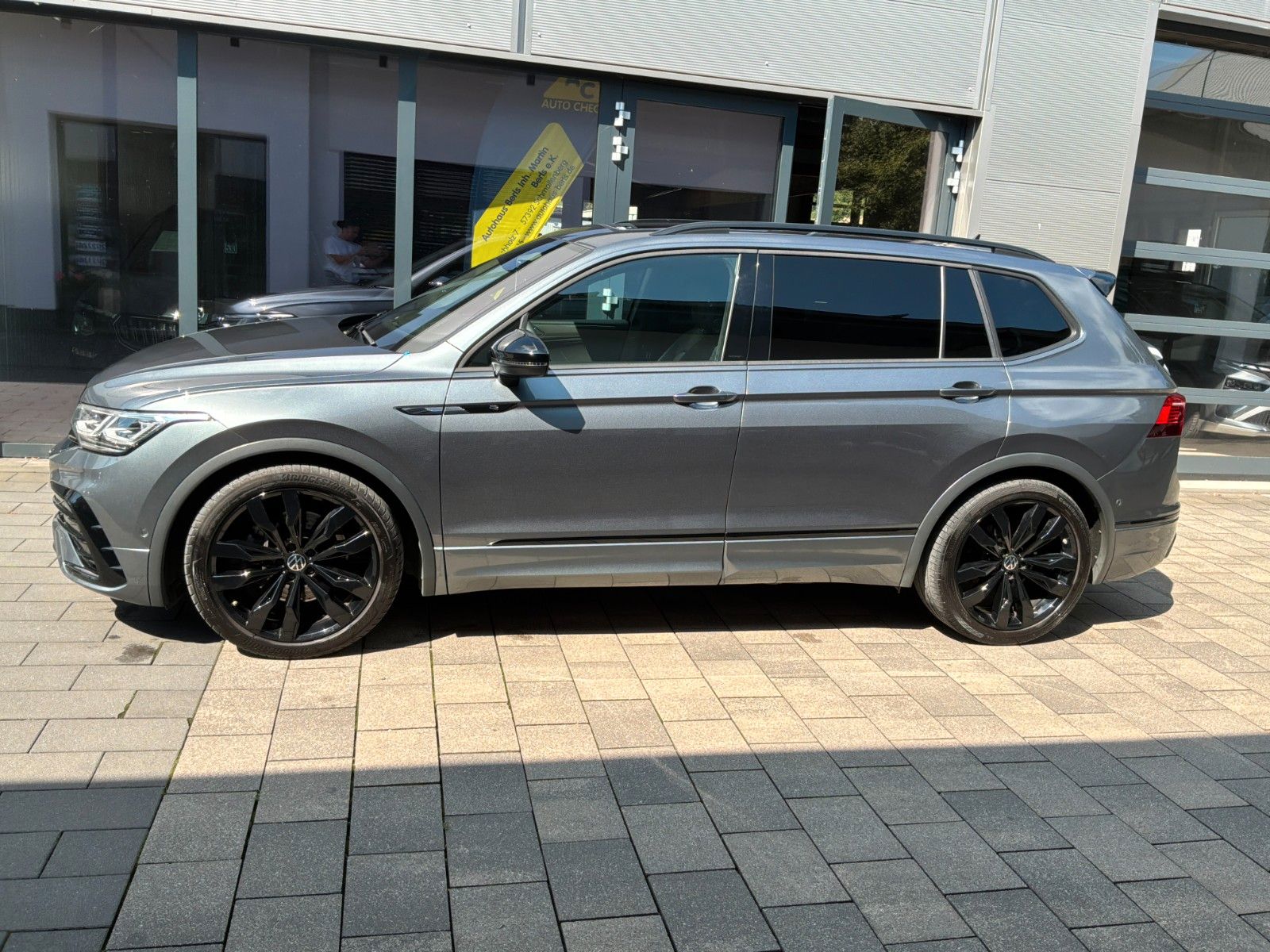 Volkswagen Tiguan Allspace R-Line 4Motion