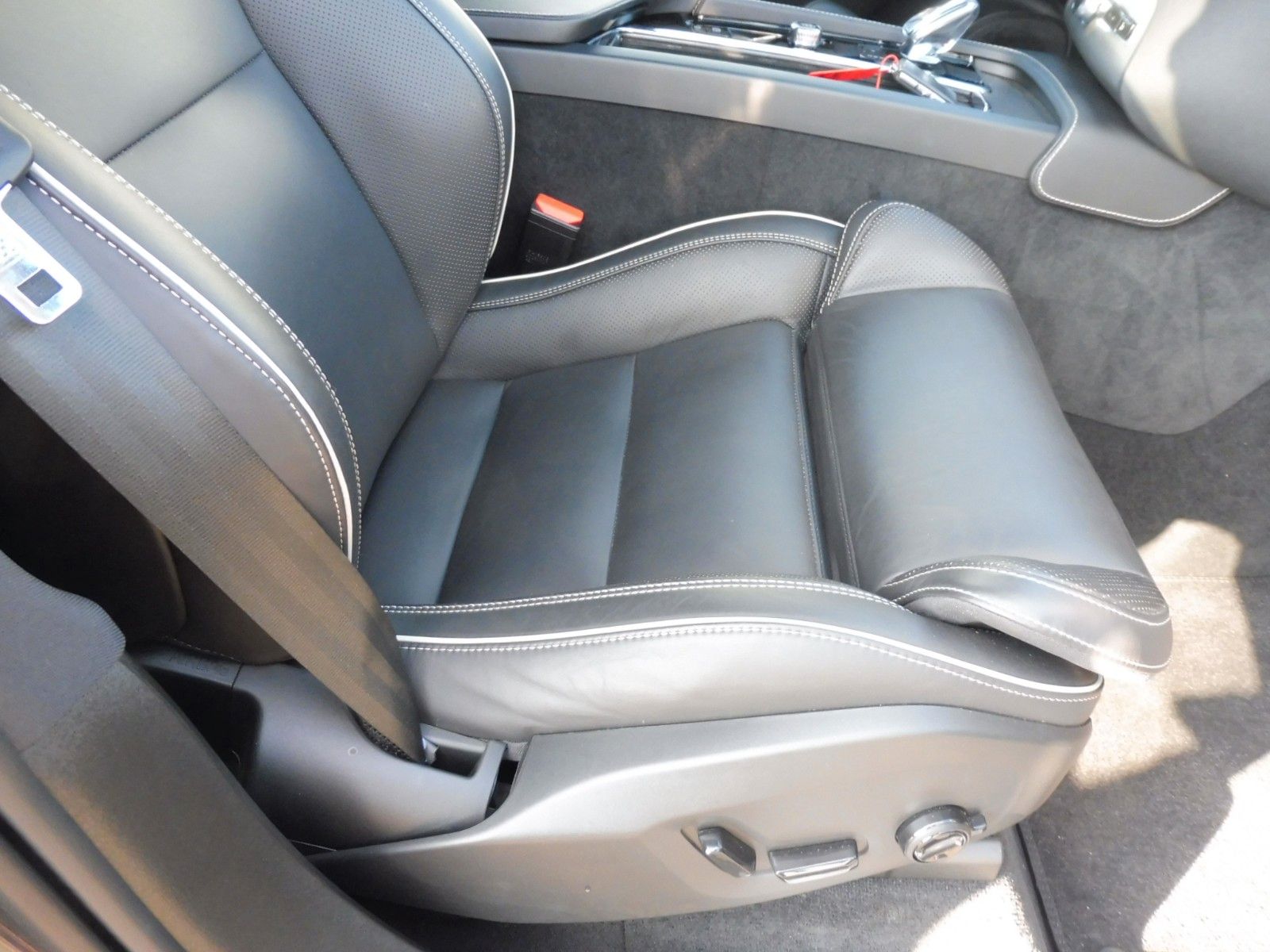 Volvo XC 90 B5 Plus Dark AWD