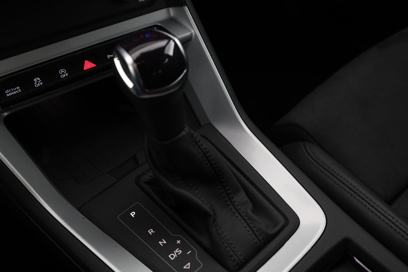 Audi Q3 35 TDI quattro S tronic S line - Samsaru's Car Outlet