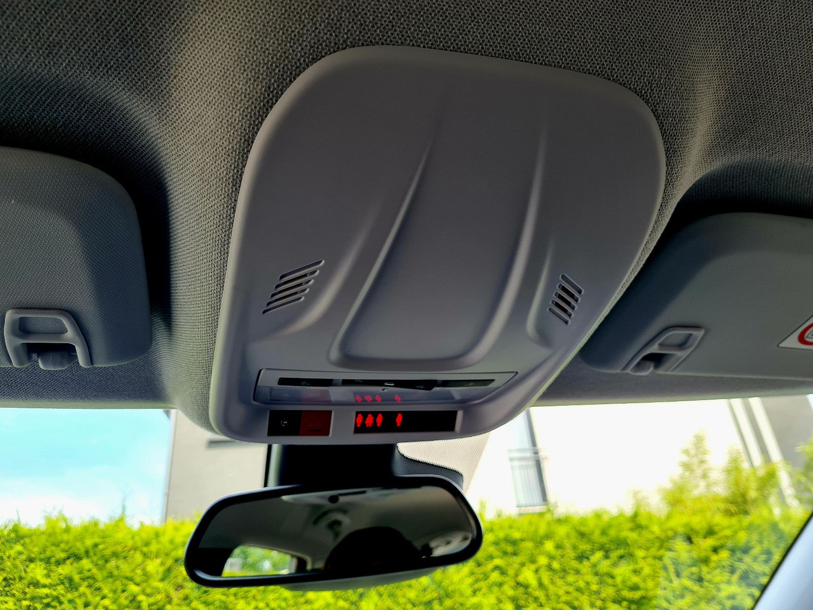 Opel Crossland Innovation - Samsaru's Car Outlet