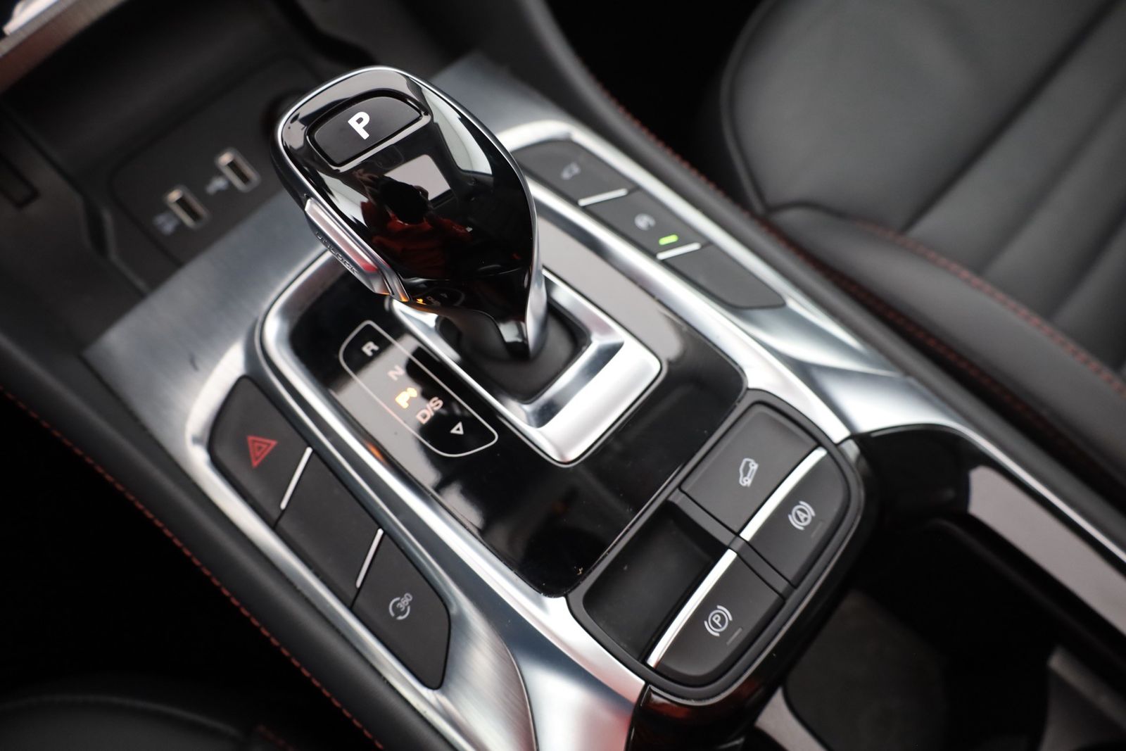 MG HS 1.5 T-GDI Luxury Aut. LED ACC Navi 360° Pano