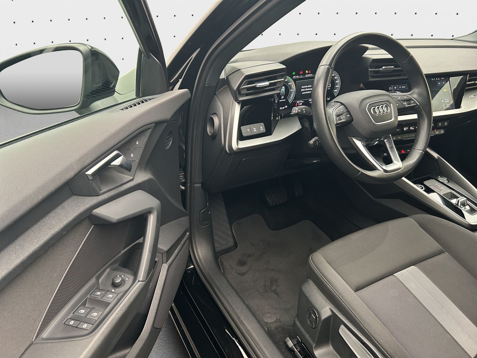 Audi A3 Sportback TFSI e 40 S - Samsaru's Car Outlet