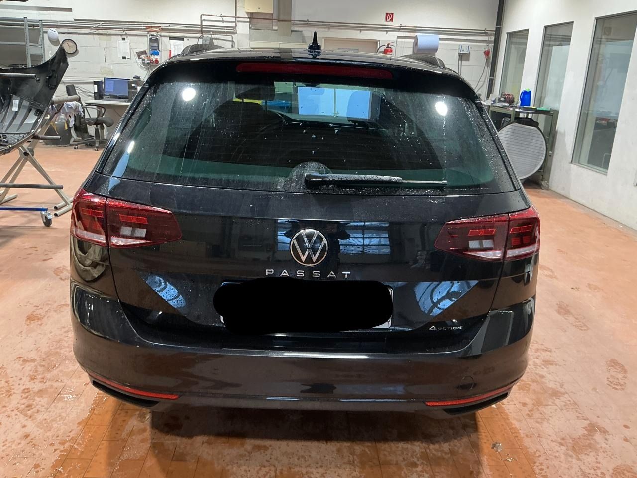 Volkswagen Passat Variant 2.0 TDI 4Motion DSG Business AHK