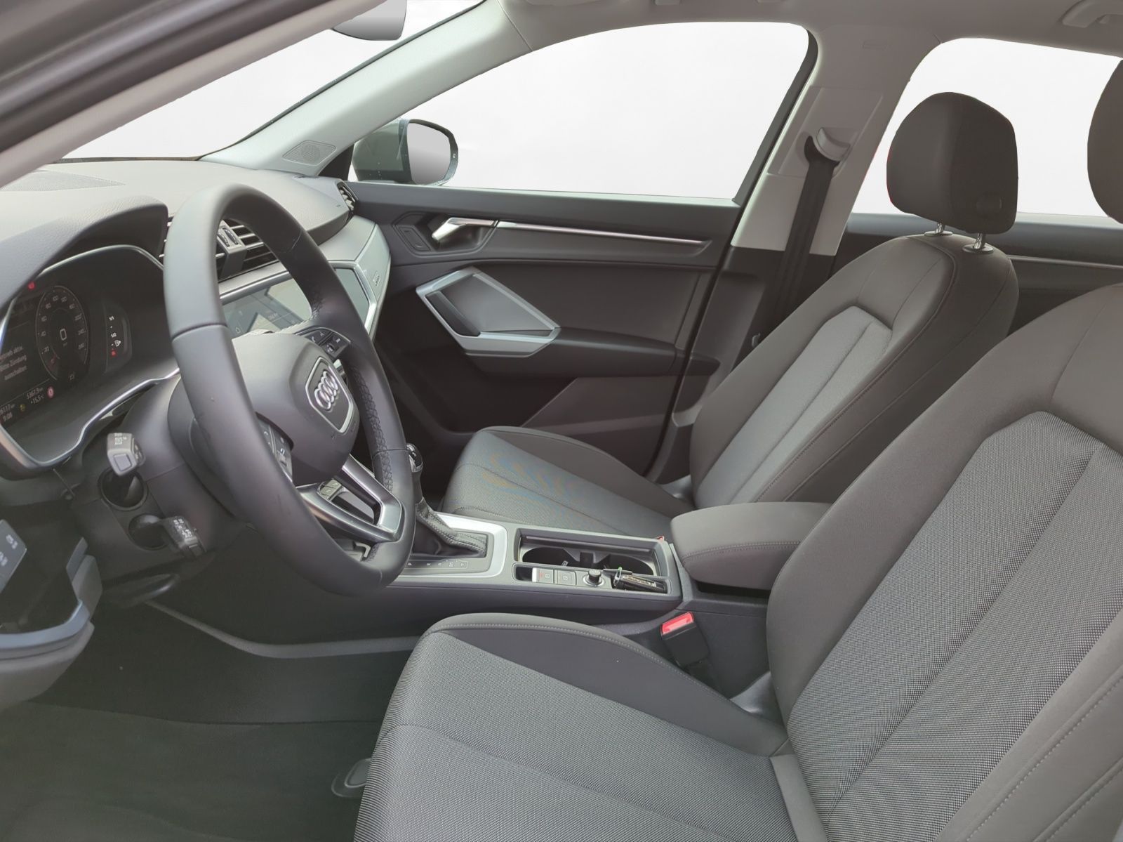 Audi Q3 40 TFSI quattro S-line - Samsaru's Car Outlet
