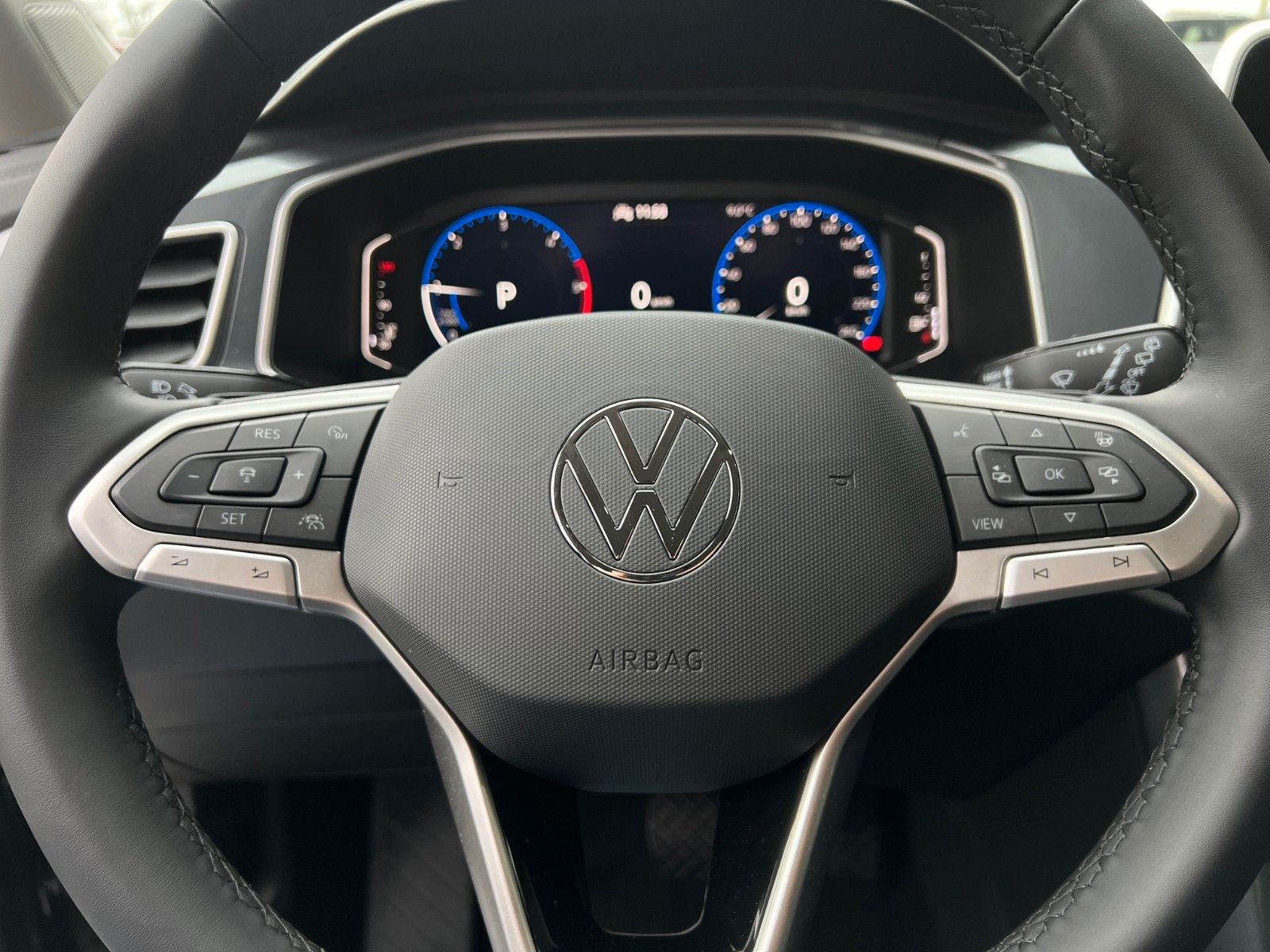 Volkswagen T-Roc Style 2.0TDI DSG - Samsaru's Car Outlet
