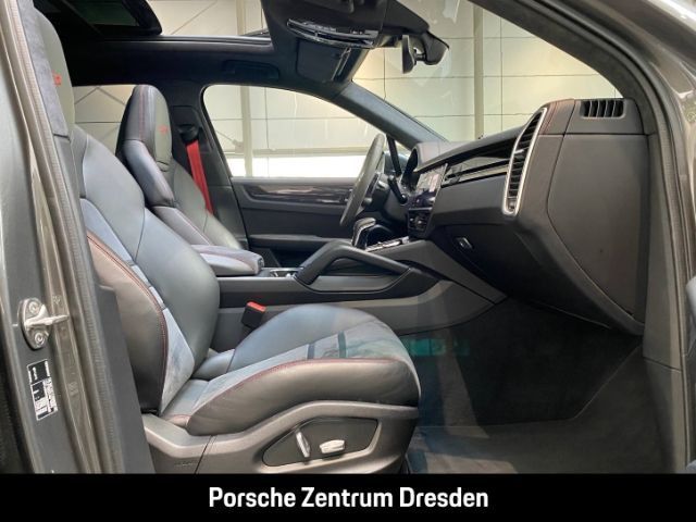 Porsche Cayenne GTS Pano*SH v+h*Chrono*Head*AHK*Bose