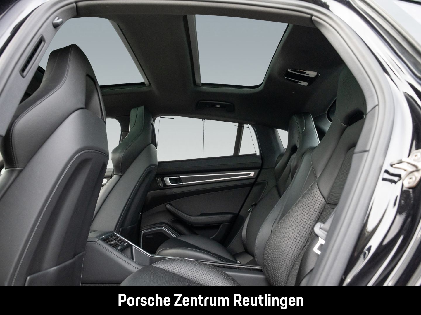 Porsche Panamera 4 E-Hybrid Platinum Edition HA-Lenkung