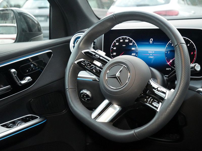 Mercedes-Benz GLC 300 d 4M , AMG NIGHT MEMO 360 AHK DISTR PANO