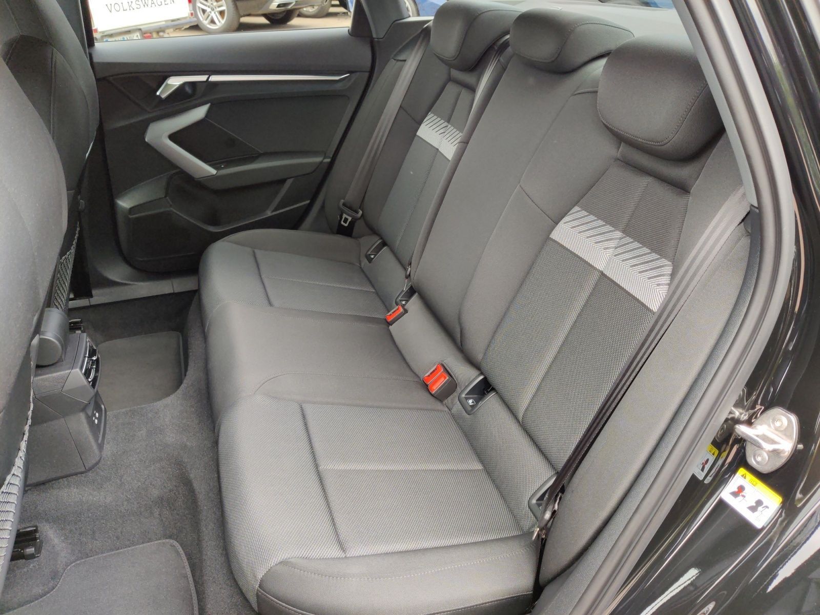 Audi A3 Limousine 30 TFSI advanced - Samsaru's Car Outlet