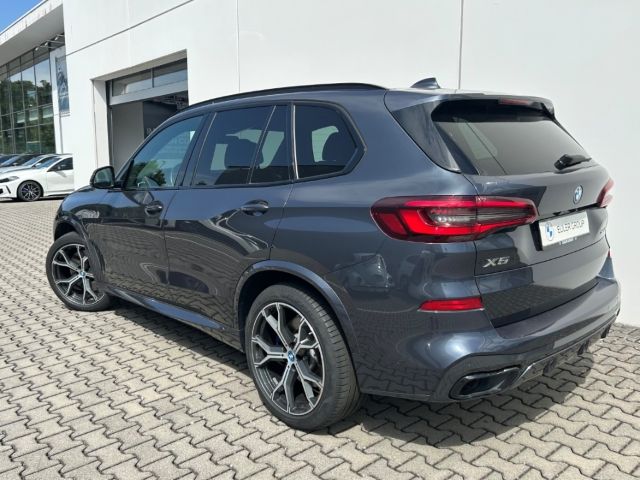 BMW X5 xDrive 45e M-Sport AHK PANO HUD Parkass+ H/K