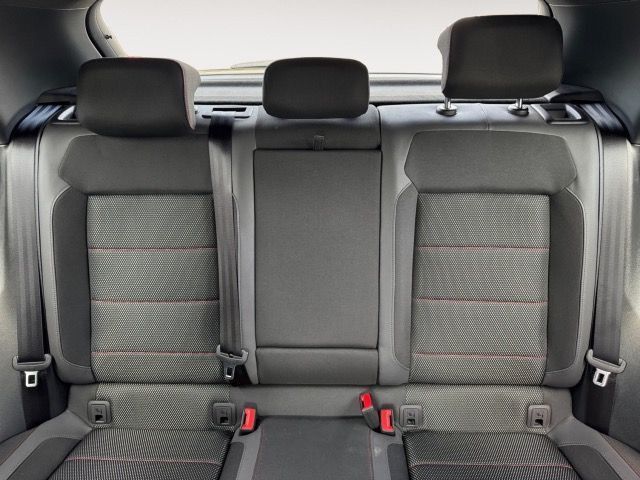 Volkswagen T-Roc 1.5 TSI Sport - Samsaru's Car Outlet