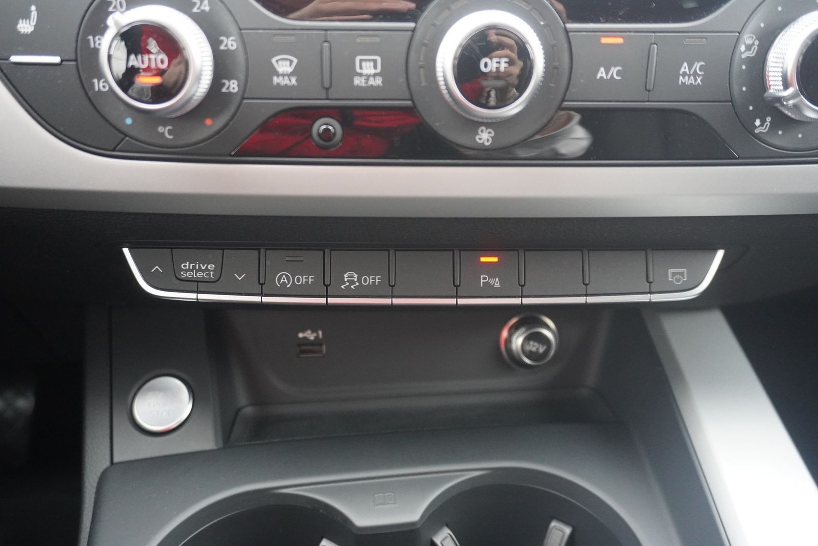 Audi A4 Avant 35 TFSI S-Tronic - Samsaru's Car Outlet