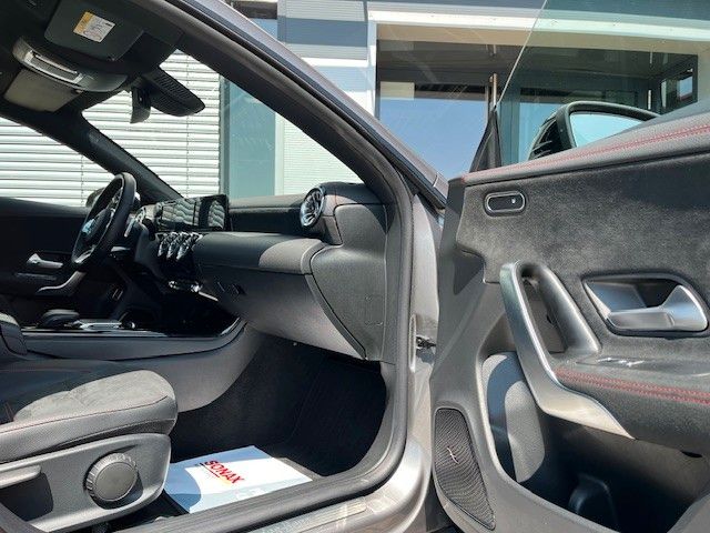 Mercedes-Benz CLA 200 d 4MATIC AMG-Line - Samsaru's Car Outlet