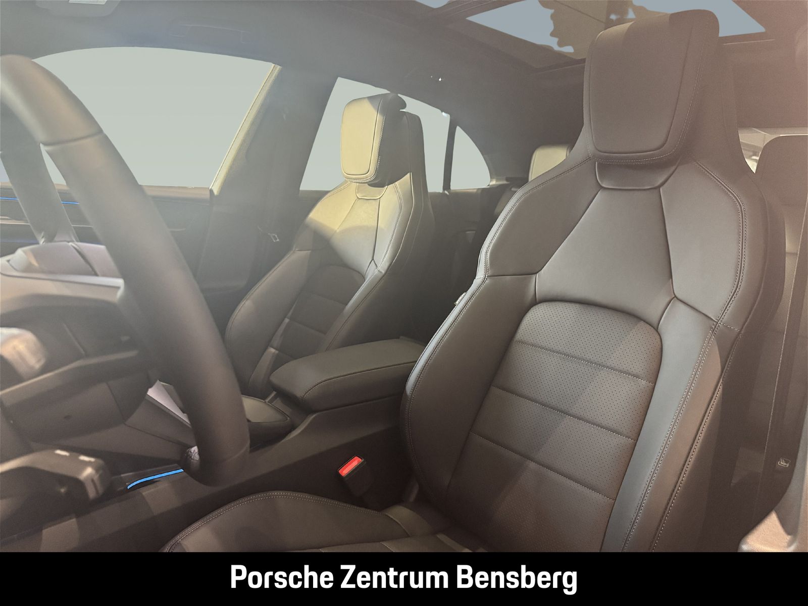 Porsche Macan 4S Electric