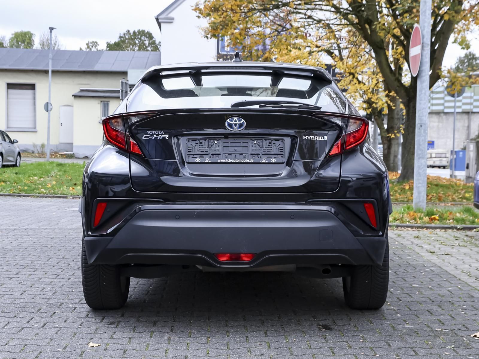 Toyota C-HR 1.8 Hybrid Business Edition NAVI SHZ PDC BT