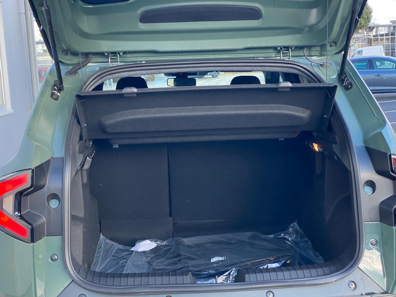 Dacia Duster III TCe 130 Extreme - Samsaru's Car Outlet