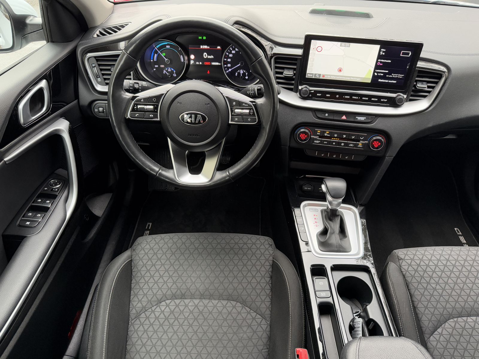 Kia Ceed Plug-in Hybrid Vision - Samsaru's Car Outlet