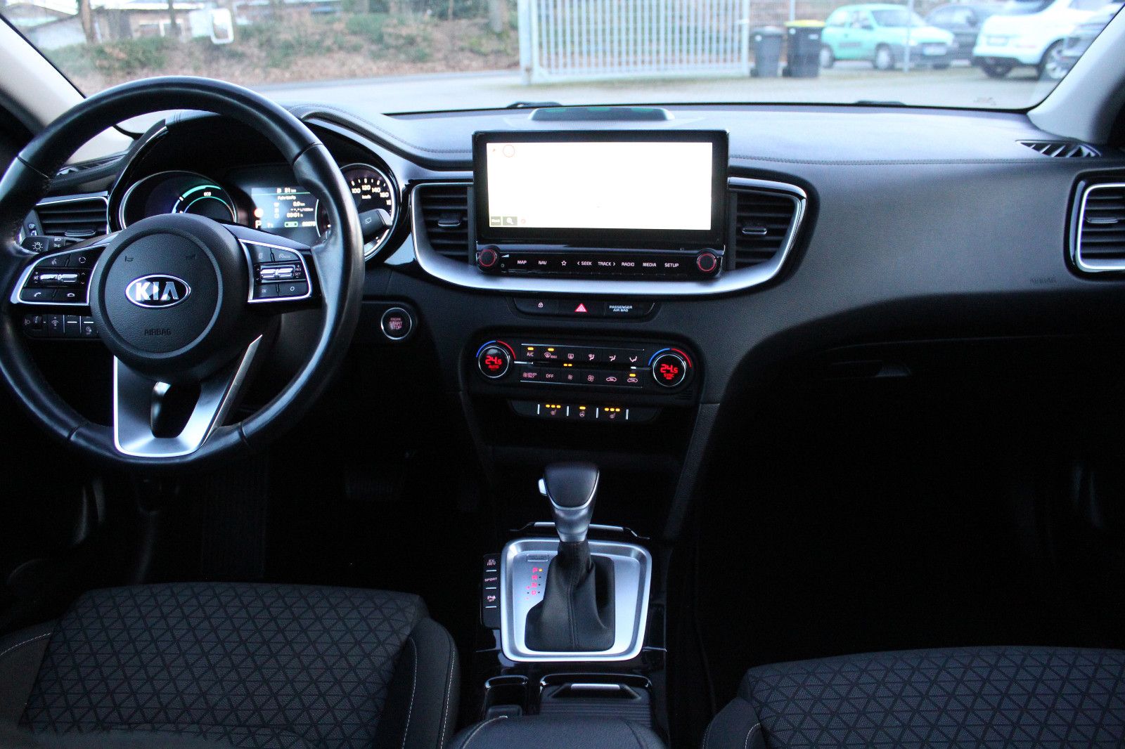 Kia Ceed Sportswagon Plug-in Hybrid Vision - Samsaru's Car Outlet