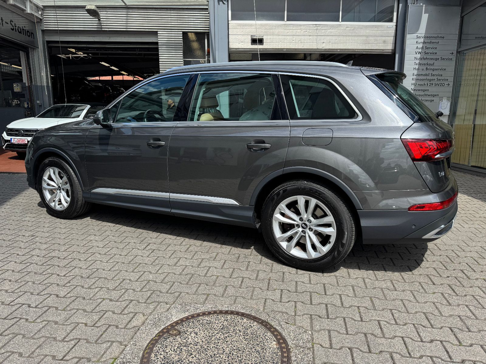 Audi Q7 55 TFSI e quattro Plug-In-Hybrid-AHK-Luftfede