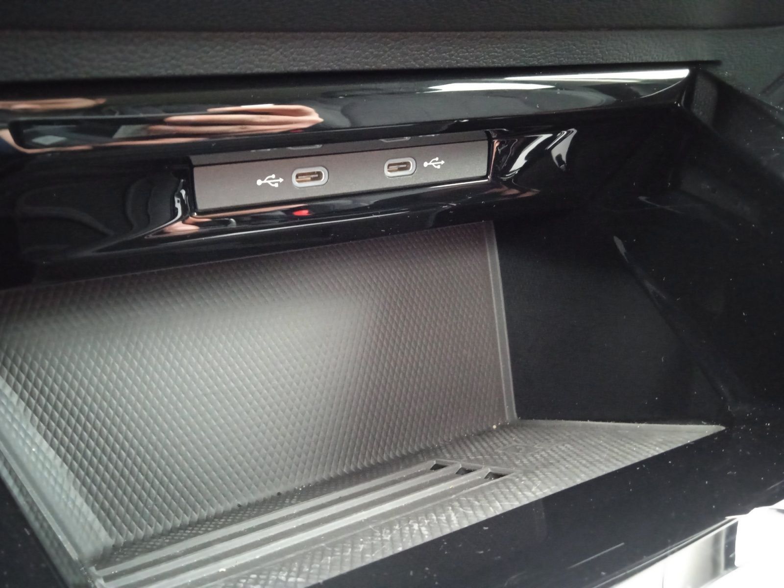 Volkswagen Golf VIII Style 1.5 eTSI DSG/ AHK, ACC, 360°Kame