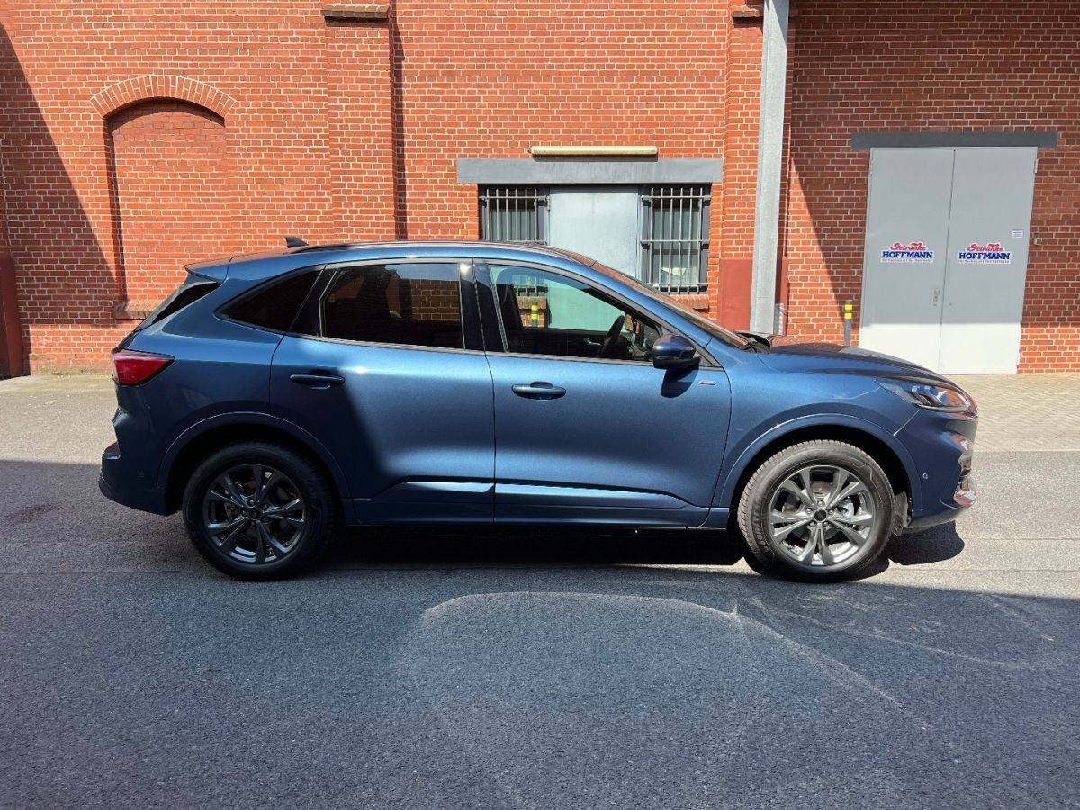 Ford KUGA ST-Line X - Samsaru's Car Outlet