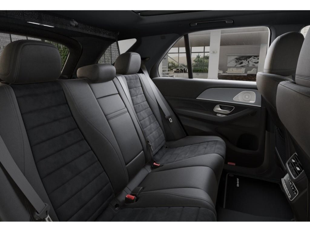 Mercedes-Benz GLE 450 4MATIC +AMG+MBUX+Wide+Pano+Burm+AHK+360