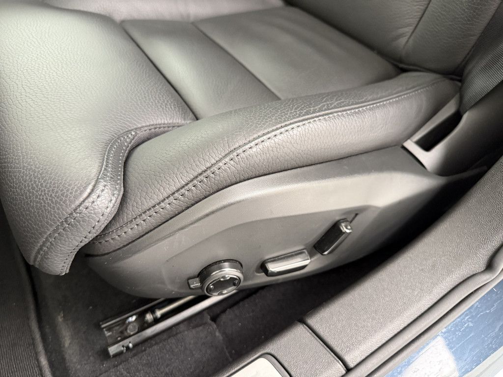 Volvo V60 Kombi T6 Plus Dark Recharge Plug-In Hybrid A