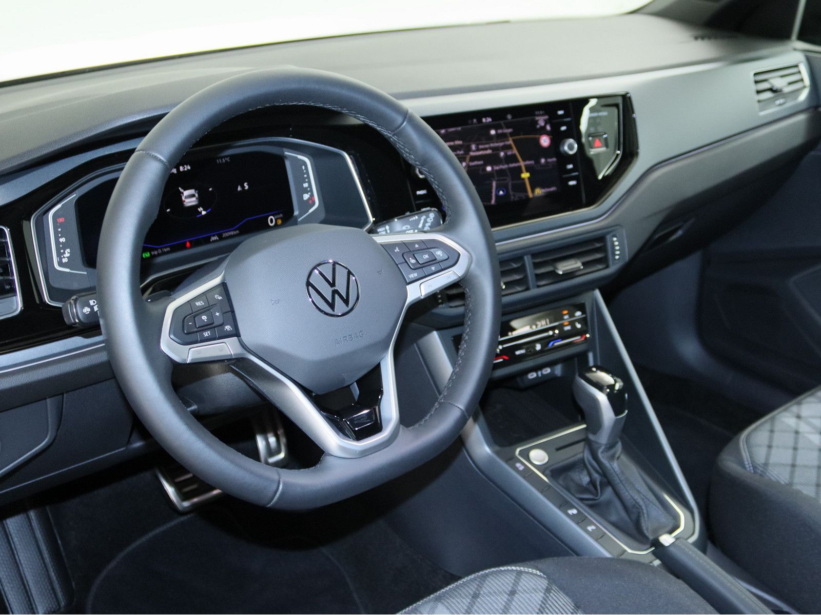 Volkswagen Polo 1.0 TSI R-Line MATRIX-LED ACC NAVI KAMERA
