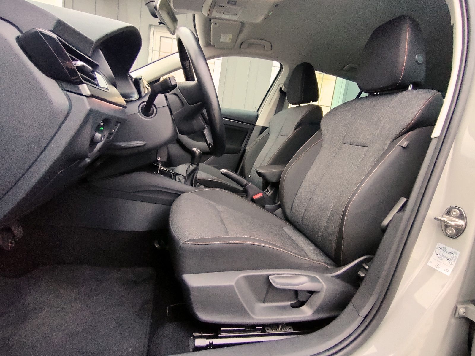 Skoda Kamiq 1.0 TSI Ambition - Samsaru's Car Outlet