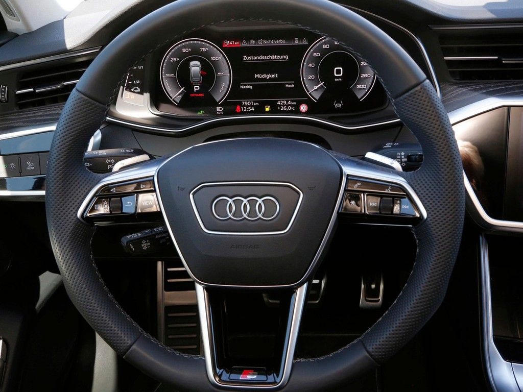 Audi A6 Avant 55 TFSI e Q S line - Samsaru's Car Outlet